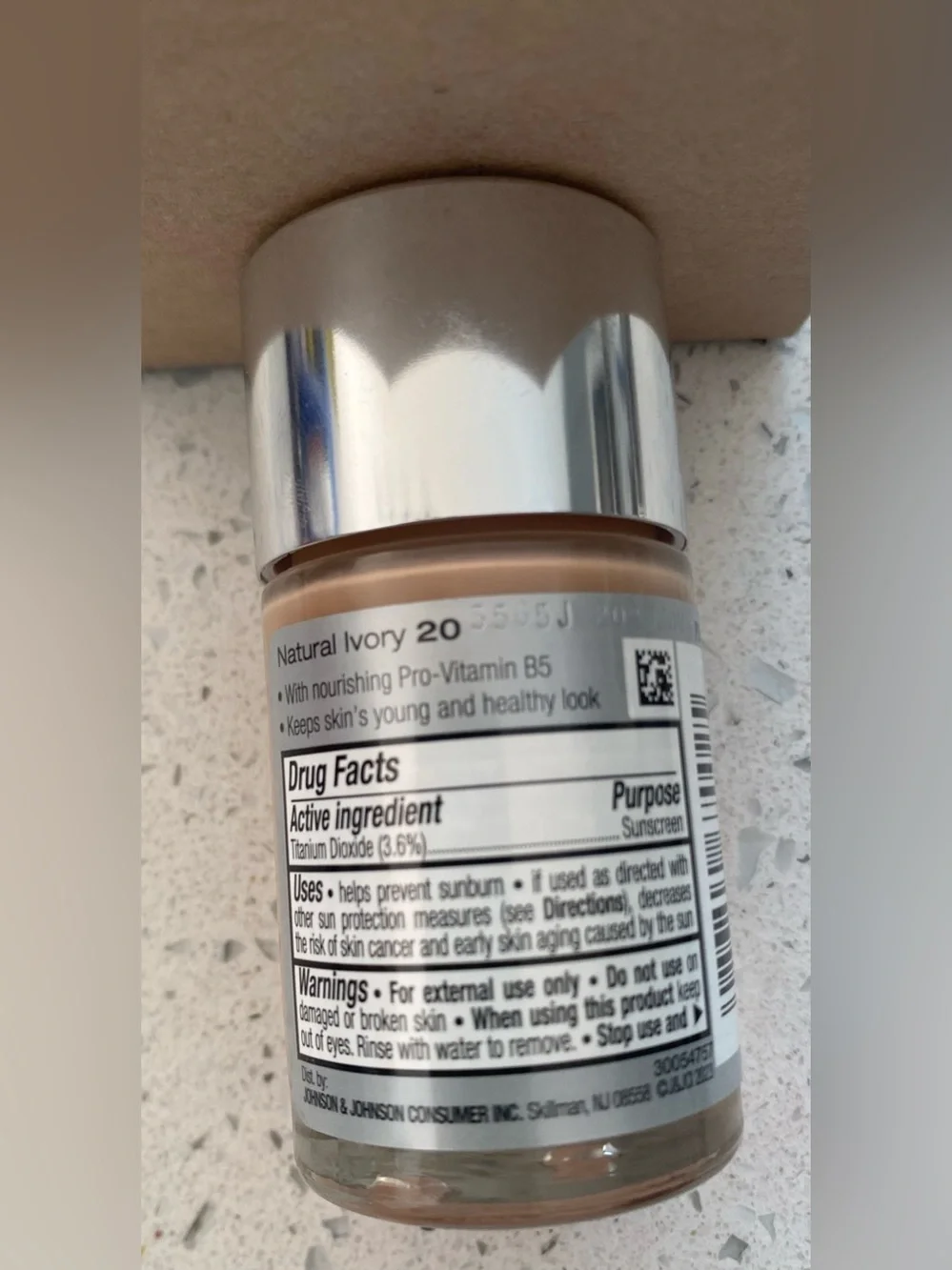 Neutrogena®Healthy Skin Liquid Makeup Broad Spectrum SPF 20, 270W Warm Sand